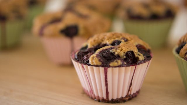 saskatoon-berry-muffins