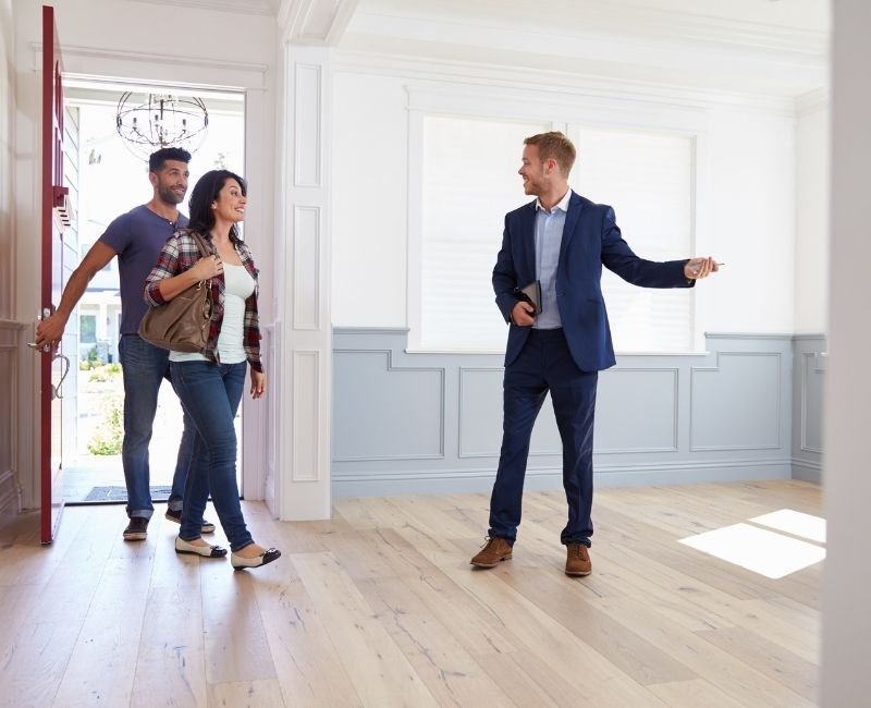 Realtor showing regina property