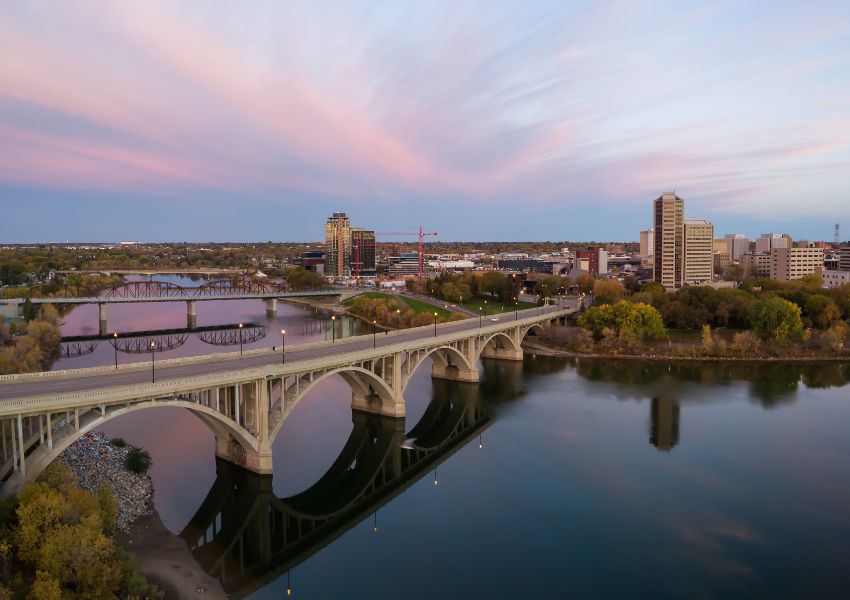 saskatoon-view-with-bridges